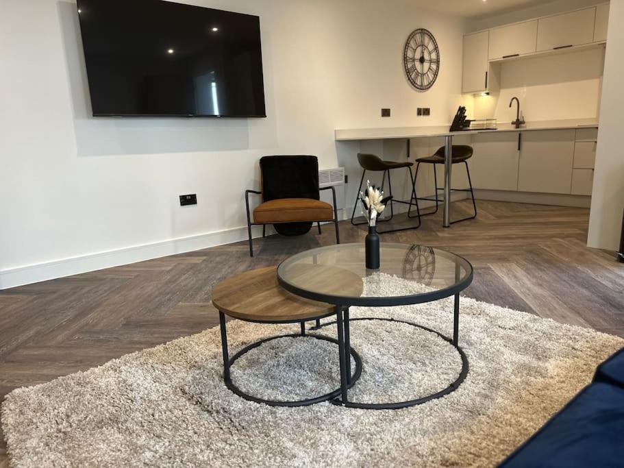 Museum View Apartments City Centre 1 Bedroom Кардифф Экстерьер фото