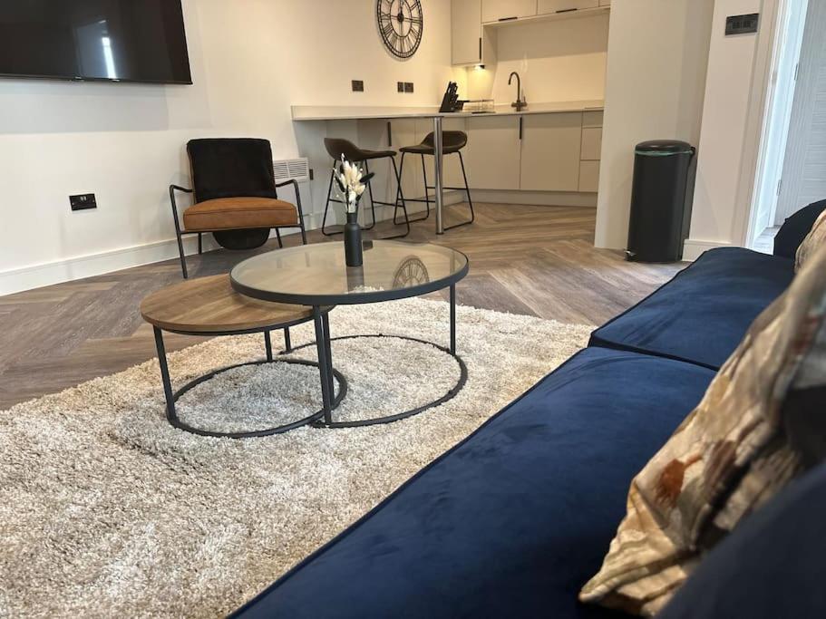 Museum View Apartments City Centre 1 Bedroom Кардифф Экстерьер фото