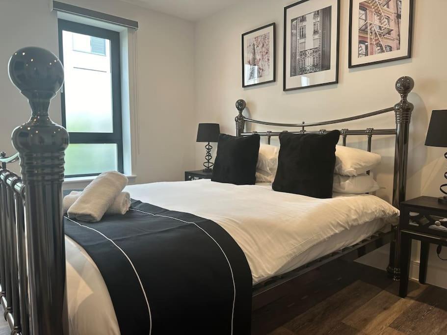 Museum View Apartments City Centre 1 Bedroom Кардифф Экстерьер фото