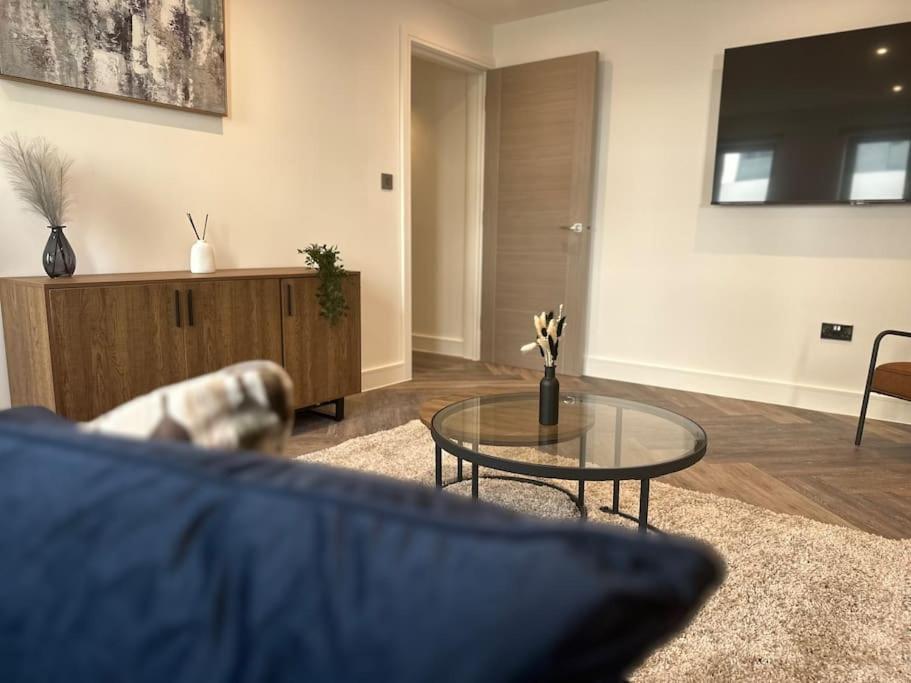 Museum View Apartments City Centre 1 Bedroom Кардифф Экстерьер фото